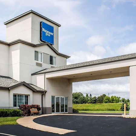 Rodeway Inn Abbotsford Экстерьер фото