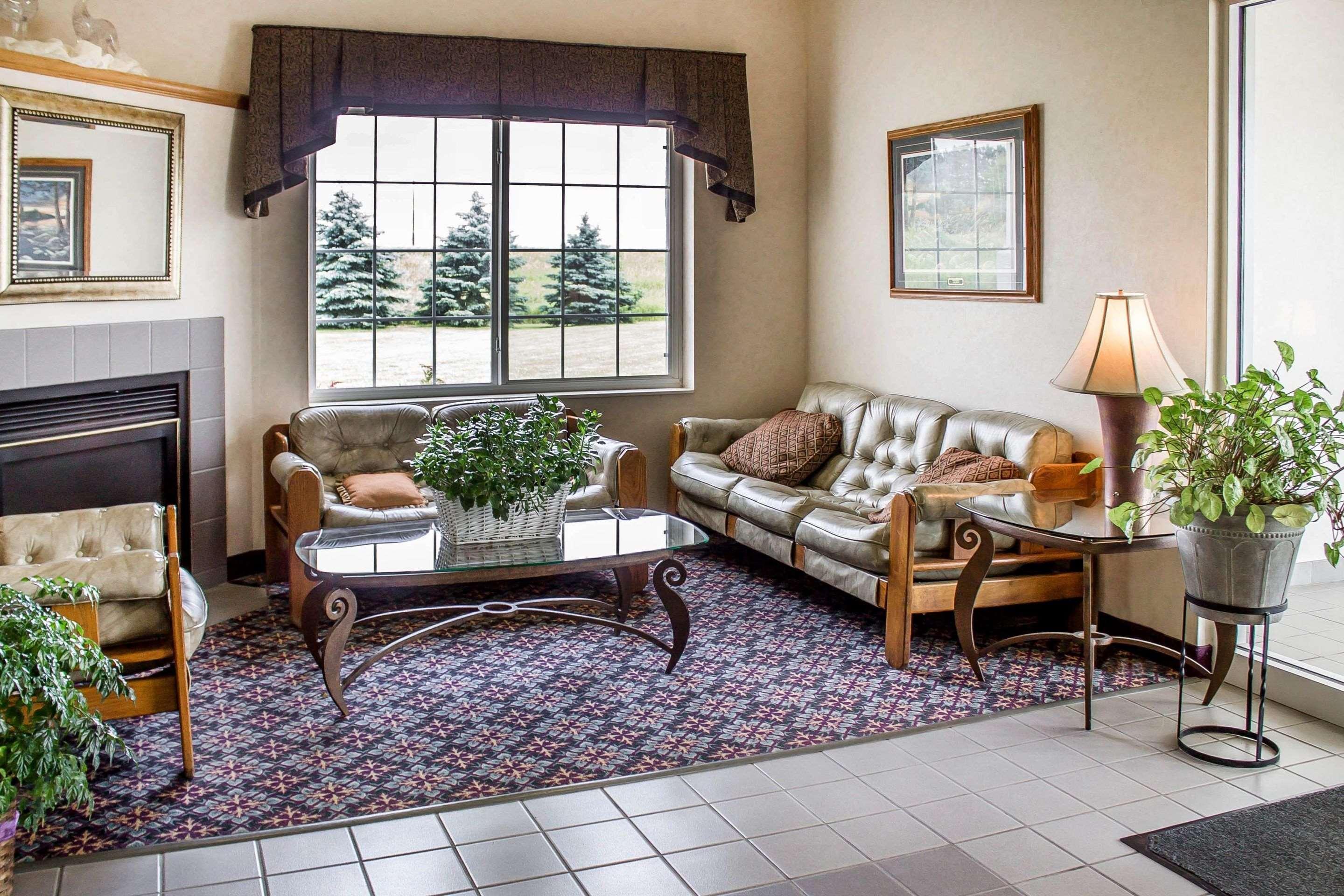 Rodeway Inn Abbotsford Экстерьер фото